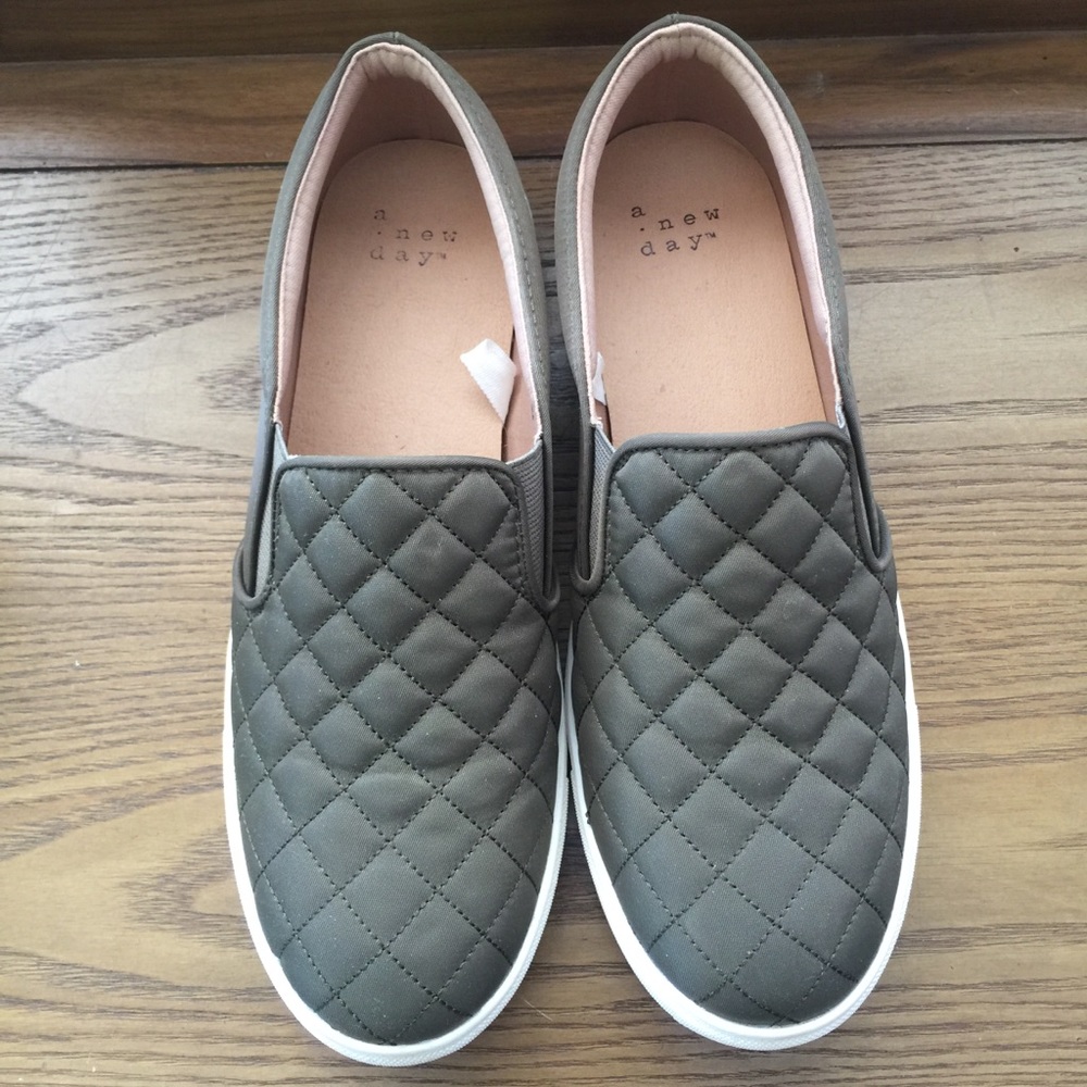 Forest green quilted slip on sneakers